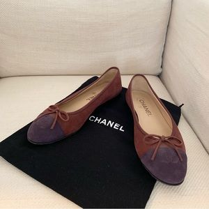 CHANEL Classic Ballerinas Ballet Flats, Size 37.5, Caviar Suede